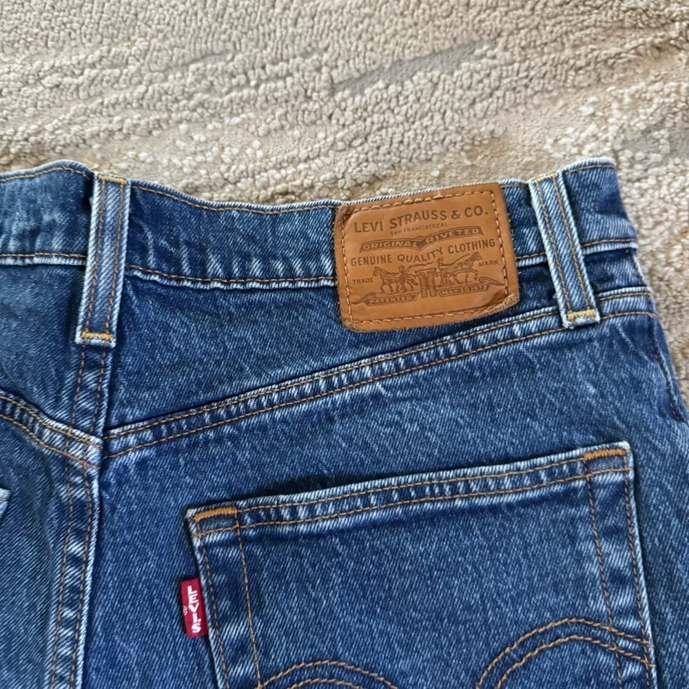 Levi’s premium denim shorts ribacage jean shorts high rise button fly Size 30 - Picture 13 of 13